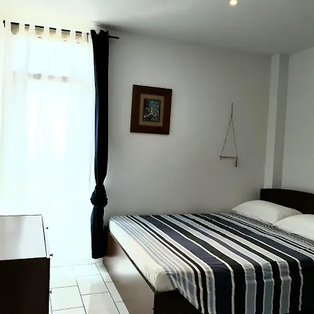 Ocean Breeze Cotillo